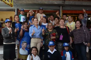 Dinorah López recibe muestras de apoyo para Tony Gali