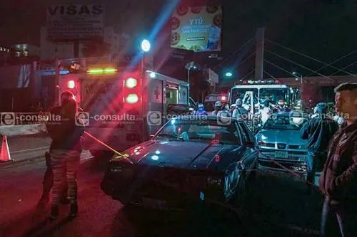 Pierde la vida al caer 30 metros de puente de la Vía Atlixcáyotl