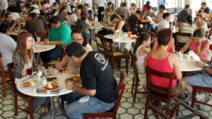 Actuar de EPN, afecta economía del país, reprochan restauranteros