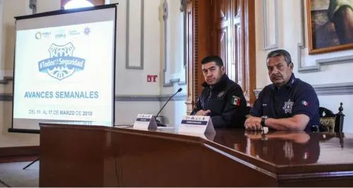 José Juan Espinosa pone en su lugar a Alonso y a Oseguera
