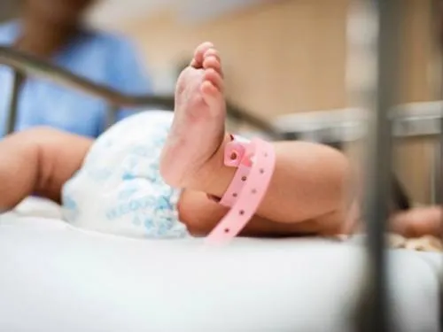 Investiga Francia el nacimiento de 11 bebés sin brazos o pies