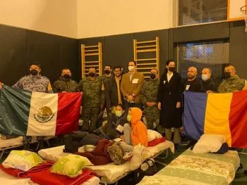 Llega este jueves avión con mexicanos que huyeron de Ucrania
