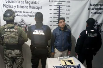 Detiene Policía Municipal de Texmelucan a un hombre que portaba un arma de fuego