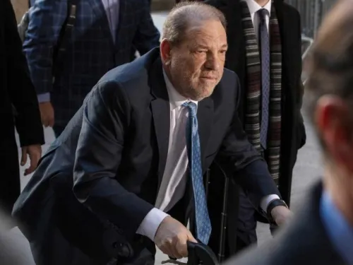 Actrices celebran sentencia de 23 años de cárcel a Harvey Weinstein
