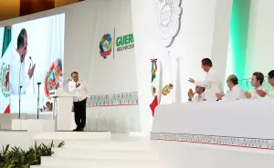 Acompaña RMV a Héctor Astudillo al rendir protesta como gobernador de Guerrero