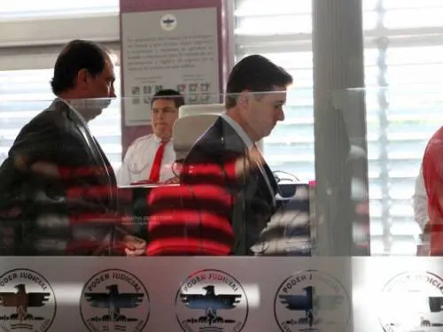 Rodrigo Medina, libra las acusaciones por el caso KIA
