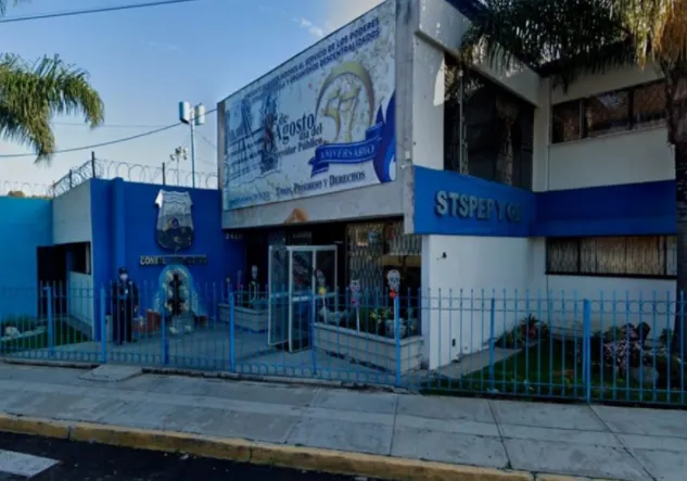 Ocupan ilegalmente sede del sindicato de burócratas