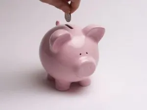 Los mexicanos prefieren el ‘cochinito’ para ahorrar