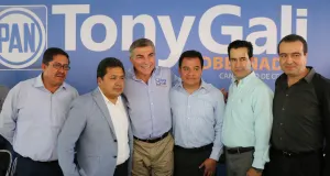 Se compromete Tony Gali a alentar inversiones en siete regiones de Puebla