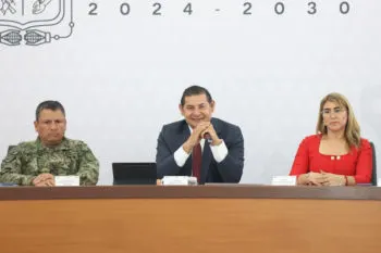 Ciudad Maderas dona 6.5 hectáreas de terreno para viviendas de policías y bomberos en Puebla