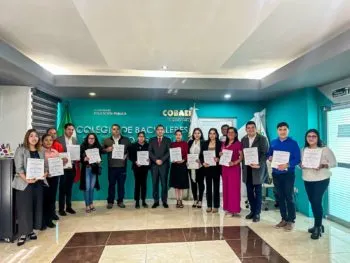 Entrega Cobaep nombramientos definitivos a docentes de media superior