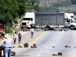 CNTE reanuda bloqueos en Tuxtla Gutiérrez