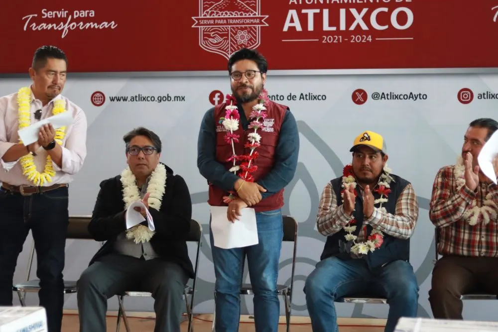 Ayuntamiento de Atlixco y SDR entregan apoyos para la recuperación del campo atlixquense