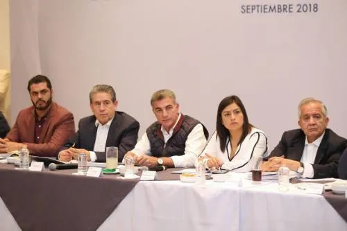 Tony Gali y alcaldes electos de Juntos Haremos Historia conforman agenda de trabajo