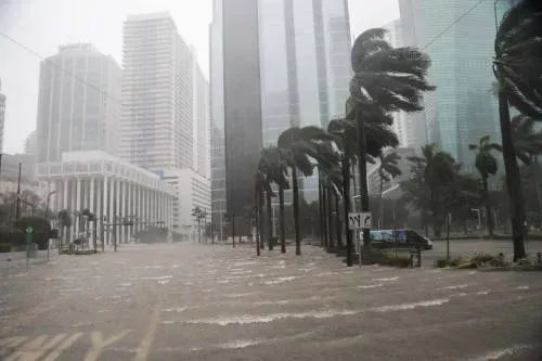 El balance de muertos por Irma en Florida aumenta a 12