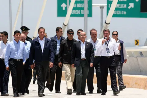 Viaducto queda inaugurado por RMV y FCH