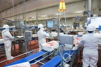 Aprueba Senado duplicar días de vacaciones de los trabajadores en México