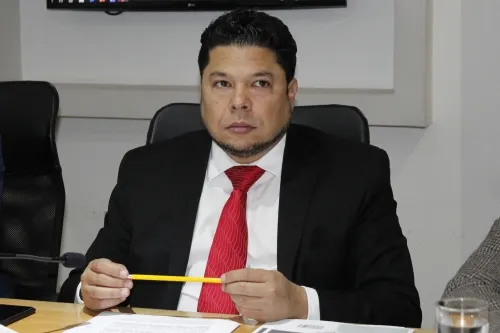 Reformarán Ley Orgánica Municipal por vacíos legales en sustitución de alcaldes