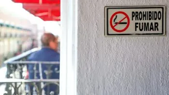 Dos meses de plazo para que los negocios cumplan con la señalética de espacios 100% libres de humo