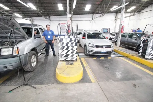 En Puebla de terminará con el monopolio de los centros de verificación, sentencia Barbosa