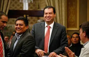 Ricardo Urzúa suplirá a Raúl Cervantes en Senado