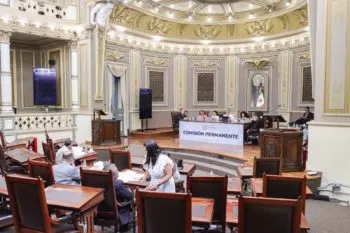 Fomenta Congreso de Puebla contratación de jóvenes recién egresados