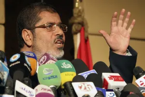 Condenan a muerte al expresidente egipcio Mohamed Mursi