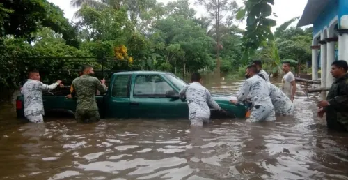 Por ‘Eta’ y frentes fríos, Tabasco sucumbe ante inundaciones y Chiapas reporta 20 muertos