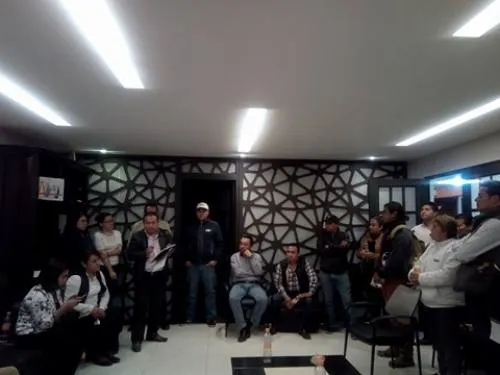 Félix Casiano escucha las demandas de los ciudadanos