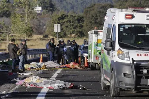 Reporta Secretaría de Salud cinco peregrinos en estado graves tras tragedia en carretera