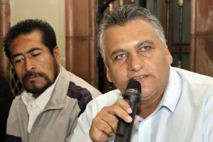 Panistas defienden a la diputada priista, Elvia Suárez