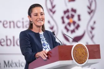 Sheinbaum envía al Congreso la Ley Nacional para eliminar trámites burocráticos y combatir la corrupción