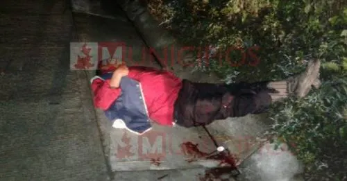 Encuentran cadáver de un hombre con 10 impactos de bala en Zacapoaxtla