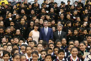 La educación es la base del progreso: Tony Gali