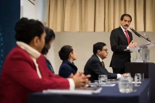 El rector Alfonso Esparza inaugura edificio de laboratorios, aulas y talles de la FCFM