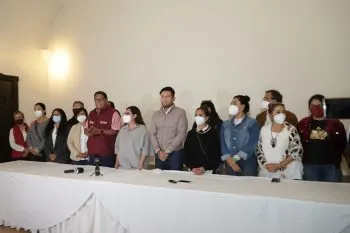 Aplaza posicionamiento Claudia Rivera Vivanco