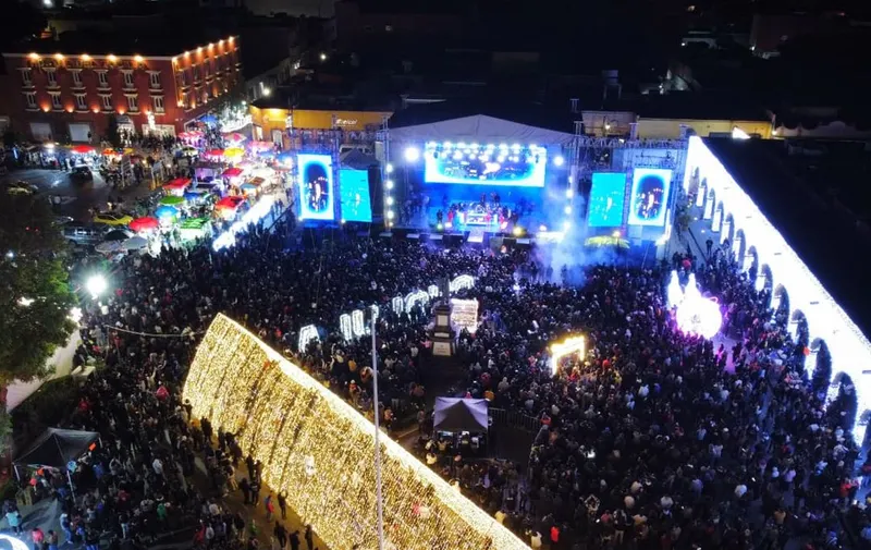 sp-cholula-encendido-arbol-mega-posada
