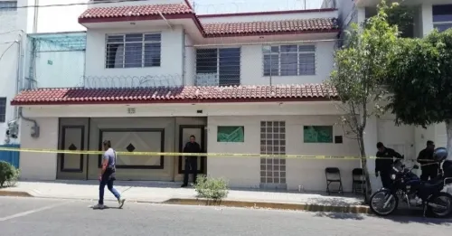 Encuentran a hombre colgado en su vivienda en Tehuacán