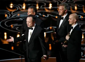 ?Gravity? avanza para robarse la noche en entrega de los Oscar
