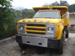 Fallece mientras laboraba con un camión de volteo