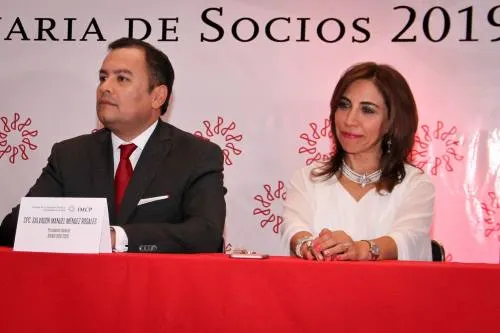 Renueva CCPEP Comité Ejecutivo; Salvador Méndez rinde protesta como presidente