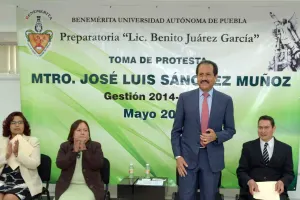 José Luis Sánchez rinde protesta como director de la Preparatoria “Benito Juárez” de la BUAP