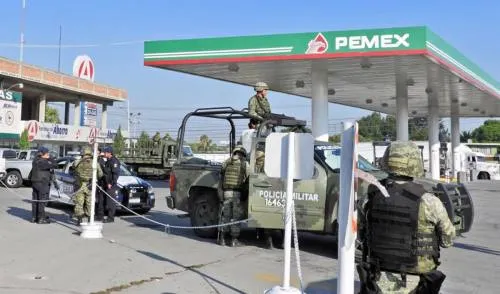 Ayuntamiento y federación revisarán licencias de gasolineras entregadas a “El Cachetes”: Banck