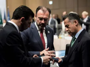 Videgaray reitera a Tillerson negativa a pagar el muro