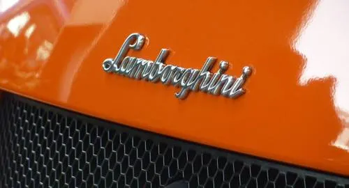 filtrada una imagen del nuevo Lamborghini