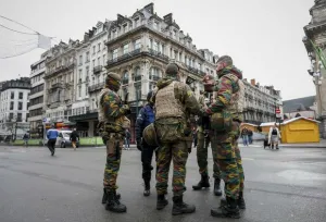 Bruselas en máxima alerta hasta el lunes tras amenaza de bomba