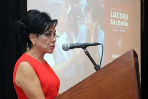 Lucero Saldaña refrenda interés por la mini; demanda piso parejo