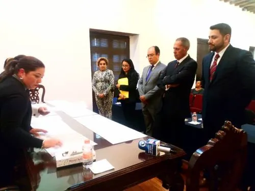 Aplican examen para ocupar Notaría Pública 11 de Cholula; fiscal de secuestros, entre los evaluados