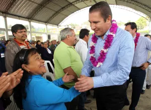 Recorren nuevos talleres de Centro Escolar en Zacatlán