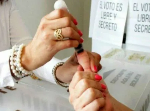 Moody’s alerta: México enfrenta riesgo de reversión con precandidatos opositores a reformas